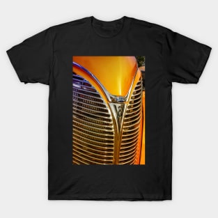 1938 Ford V8 Grill 2 T-Shirt